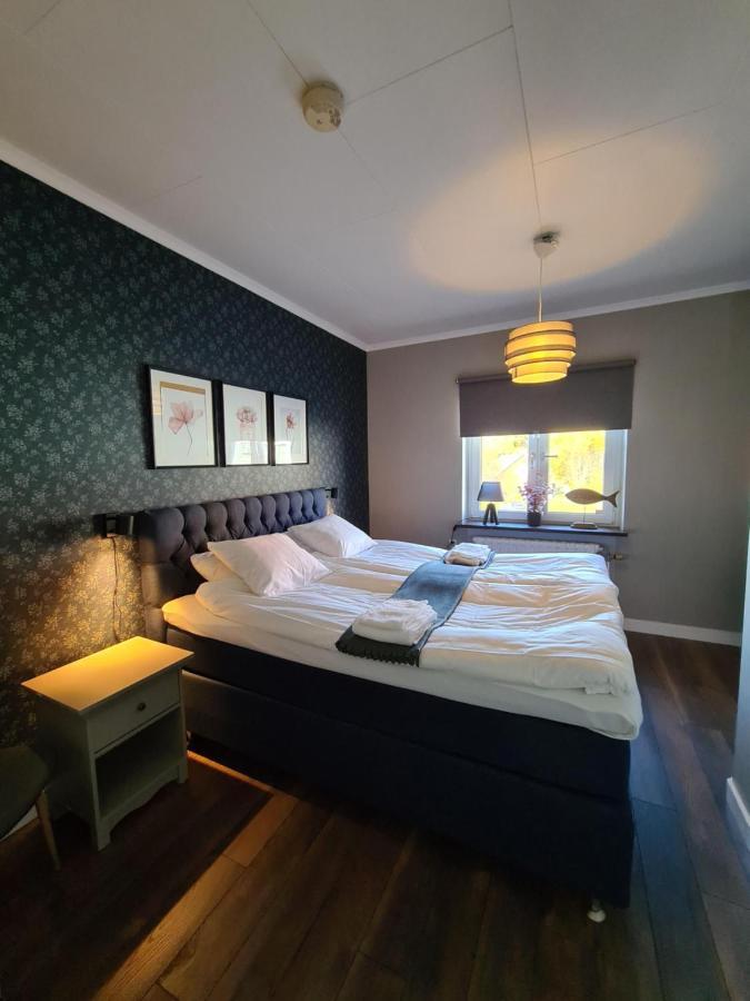 Dala-Jaerna Hotell Och Vandrarhem Ngoại thất bức ảnh